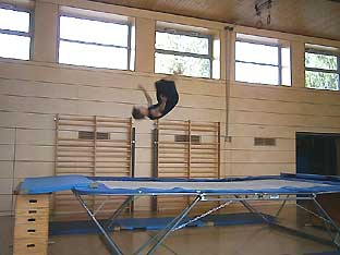 2011-Trampolinspringen-1