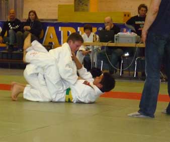 2010-BJJ-DM-405